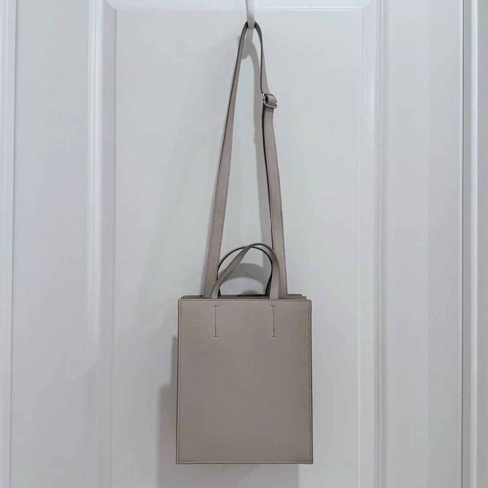 UNIQLO Minimalist Taupe Grey Faux Leather Rectangle Shoulder Bag - Picture 2 of 9